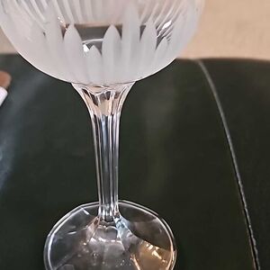 Elegant Crystal Wine Glass